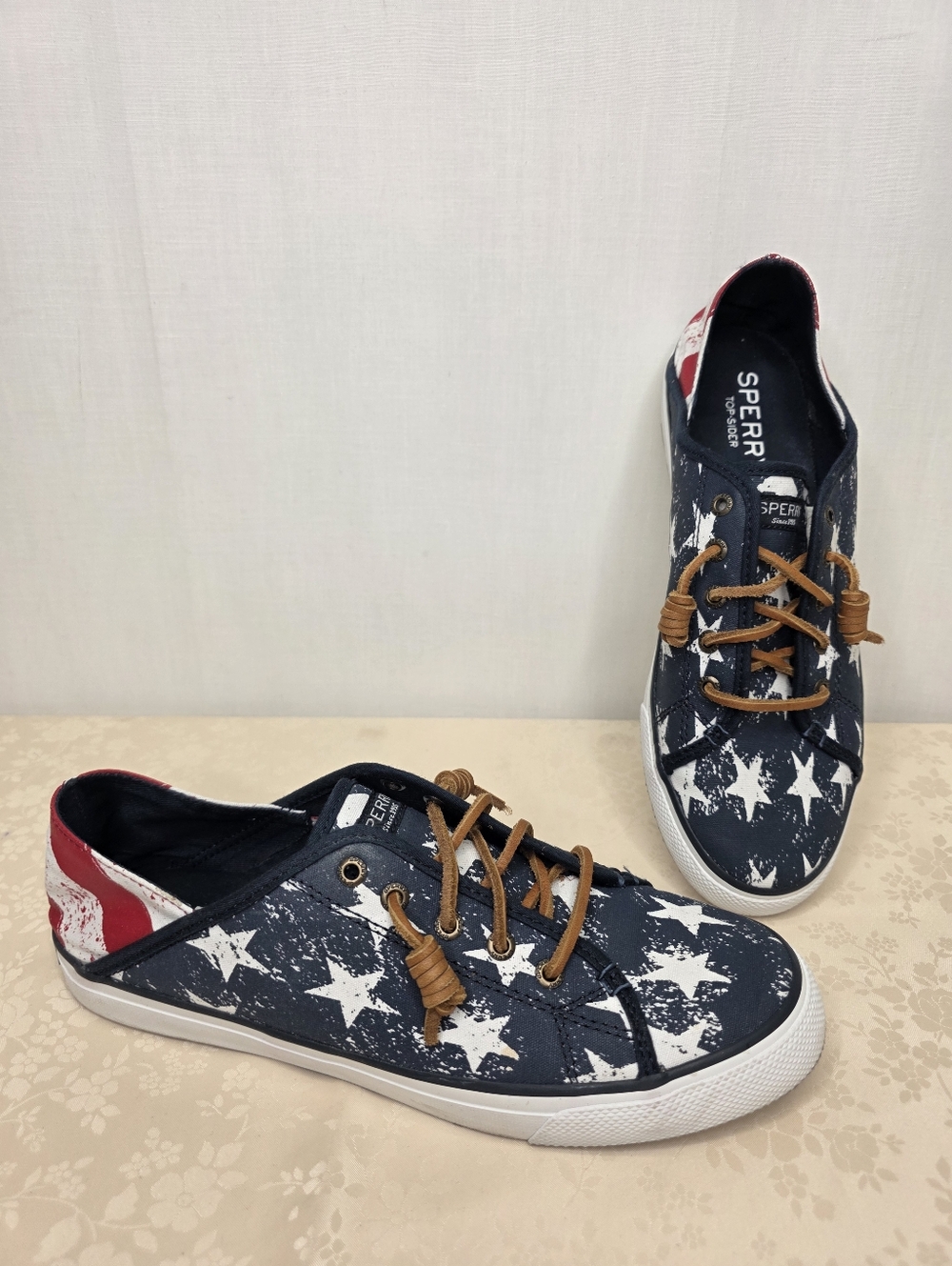Sperry Women’s Crest Vibe Americana Stars & Stripes Sneakers - Size 9M